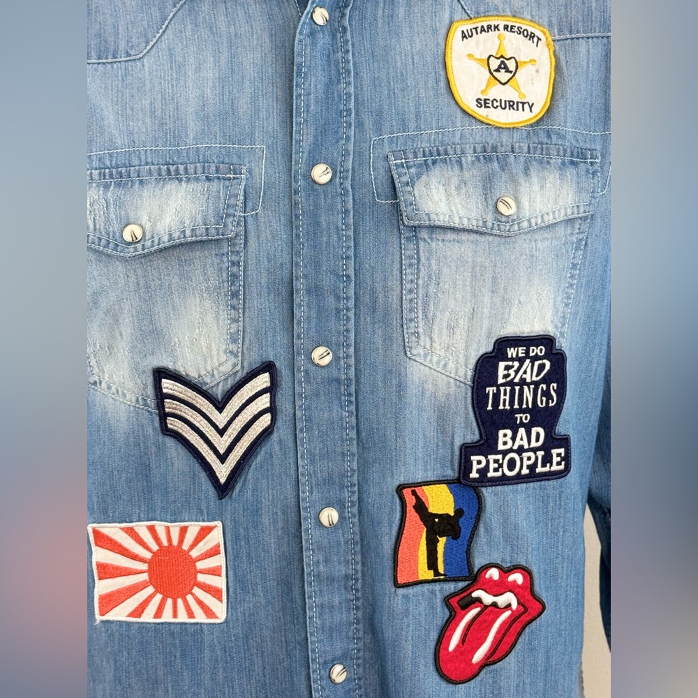 Men's Autark Long Sleeve Denim Like Button Shirt, Assorted Patches, Size Small - Picture 2 of 16